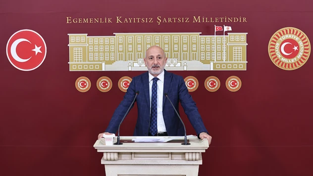 Ali Öztunç'tan depreme karşı uyarı! 'Deprem kendini hatırlatmadan önlem alınmalı'