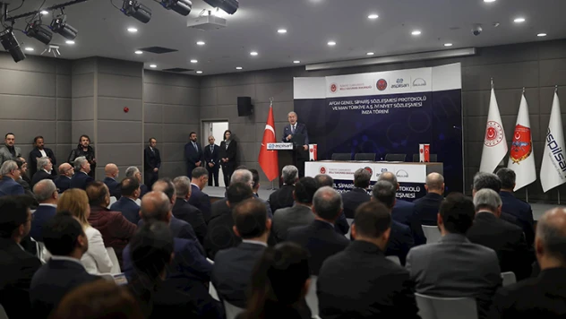 Bakan Akar: Bu coğrafyada var olabilmek saygın bir orduya sahip olmaktan geçer