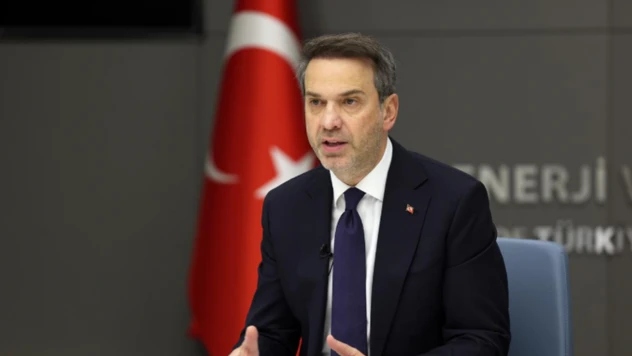 Bakan Bayraktar ERRA'nın 25. yaşını kutladı