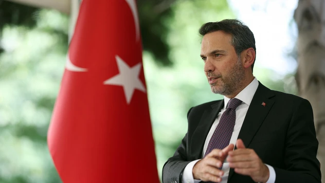 Bakan Bayraktar'ın Enerji'de Türk Yolu başlıklı yazısı dikkat çekti