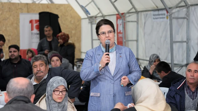 Bakan Derya Yanık, Kahramanmaraş'ta