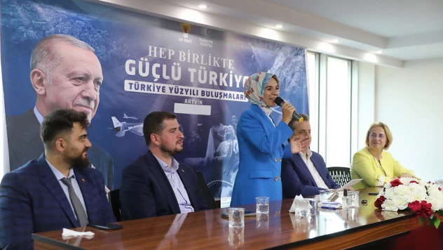 Bakan Göktaş, 'Her daim şehit ailelerimizin ve gazilerimizin yanındayız'