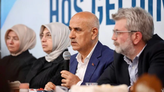 Bakan Kirişci, Kahramanmaraş'ta basın mensuplarıyla bir araya geldi