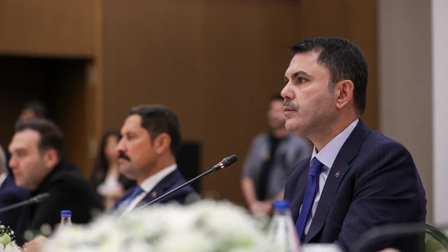 Bakan Kurum, ağır yıkıma uğrayan 4 ildeki çalışmaları anlattı