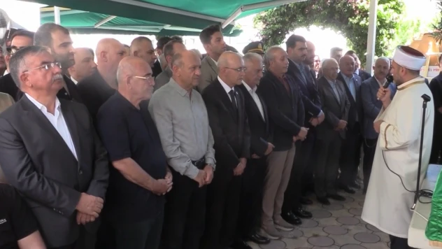 Bakan Şimşek'in vefat eden ağabeyi Nazmi Şimşek toprağa verildi