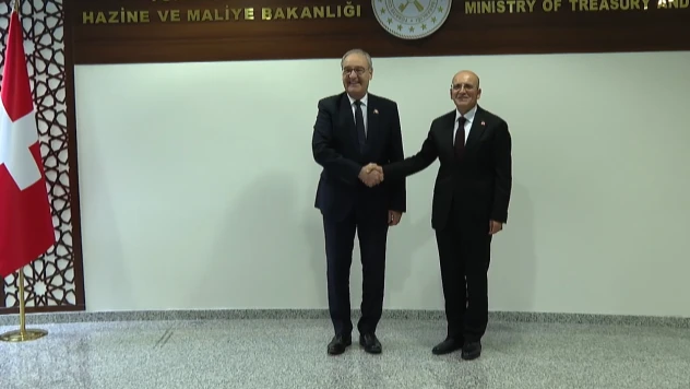 Bakan Şimşek, İsviçre Konfederasyonu Başkan Yardımcısı Parmelin ile bir araya geldi