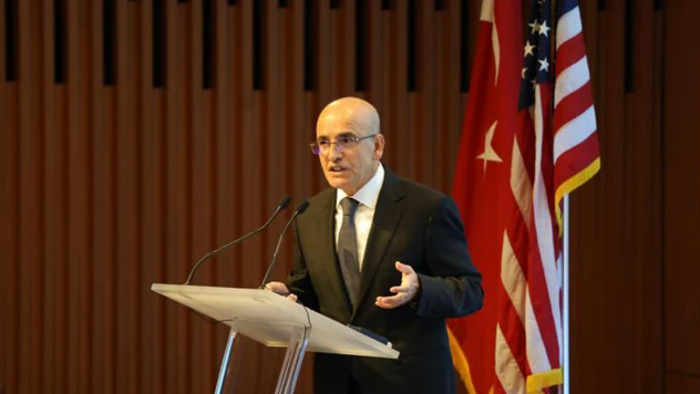 Bakan Şimşek'ten zorlama manşet tepkisi