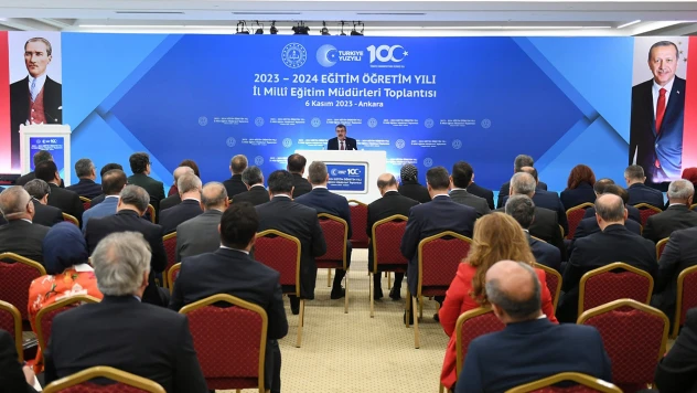 Bakan Tekin, milli eğitim müdürleriyle bir araya geldi