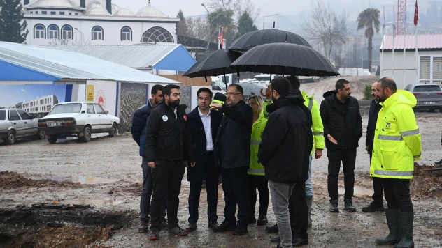 Bakan Yardımcısı Gürgen ile Başkan Güngör, şehir tasarım alanlarını inceledi