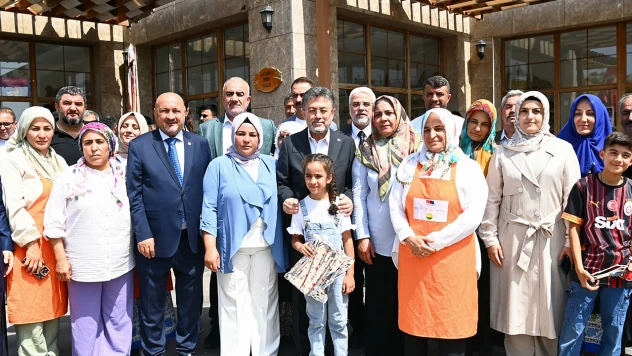 Bakan Yumaklı, 'Türkiye tohumculuğu daha da ileriye gidecek'