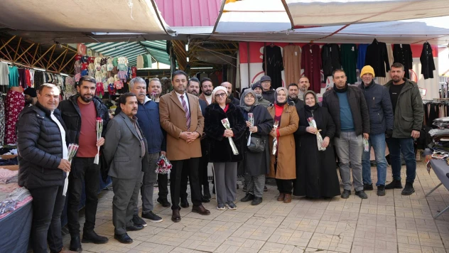 Başkan Adayı Mustafa Çiçek, Sosyete Pazarına çıkarma yaptı