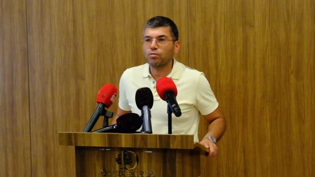 Başkan Akarca Antalya'da önemli açıklamalar yaptı