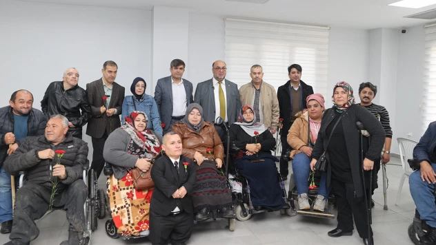 Başkan Akpınar, 'Engelleri birlikte aşıyoruz'