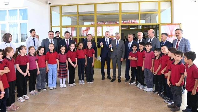 Başkan Görgel, İlköğretim Haftasında çocuklarla bir araya geldi