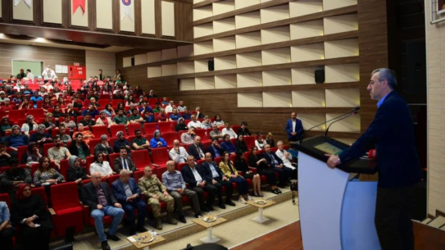 Başkan Güngör: Deprem sürecinde sağlık çalışanlarımız büyük fedakârlık gösterdi