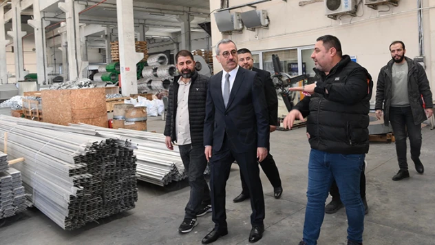 Başkan Güngör, fabrika çalışanları ile bir araya geldi
