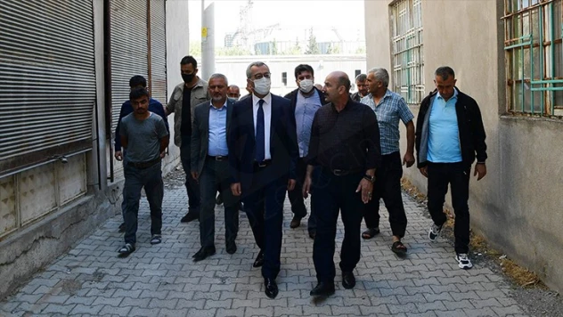 Başkan Güngör, Köy Garajında esnafla bir araya geldi