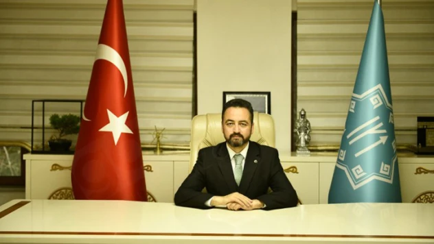 Başkan Gürbüz: Bu kutlu gün, ülkemizi aydınlık yarınlara taşıyacak olan gençlerimizin
