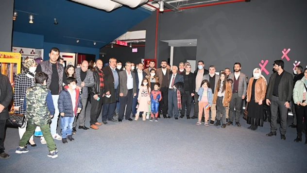 Başkan Mahçiçek'ten AK Kadrolara 'Kesişme İyi ki varsın Eren' jesti