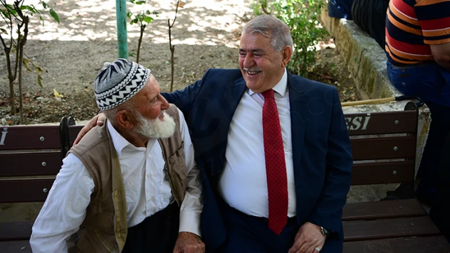 Başkan Mahçiçek: Yaşlılarımıza sahip çıkmak geleceğimize sahip çıkmaktır