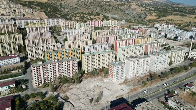 Başkan Okay, 'Elimizi değil, gövdemizi taşın altına koymaya hazırız'