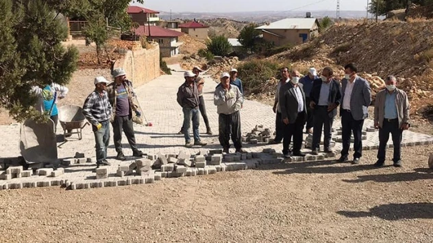 Başkan Sarıaltun, Çağlayancerit'i nakış gibi işliyor