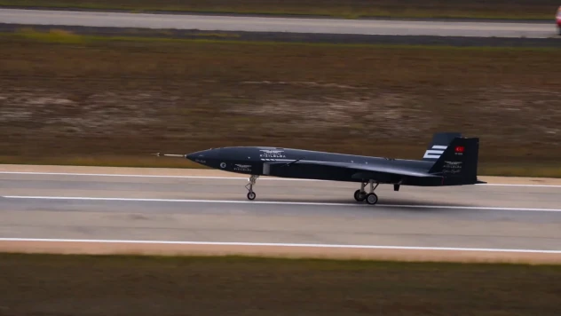 Bayraktar KIZILELMA'dan ilk atışta tam isabet