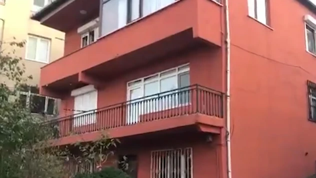 Beykoz'da duvarlarında çatlak oluşan 2 bina tahliye edildi