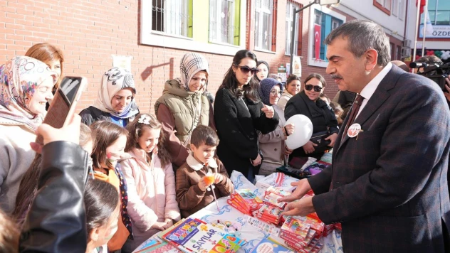 Bir Okul Bin Umut Gazze kermesi