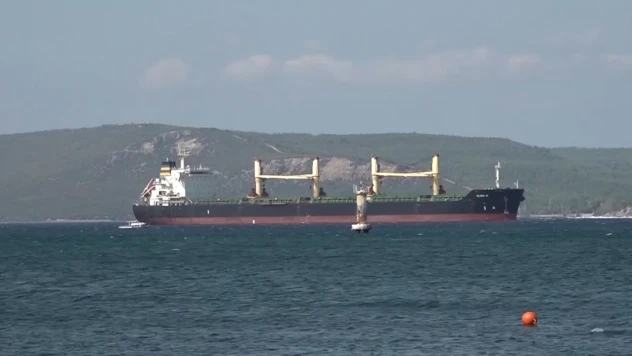 Çanakkale Boğazı'nda makine arızası meydana gelen gemi kurtarıldı