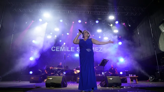 Cemile Sönmez, Kahramanmaraşlılara unutulmaz bir gece yaşattı