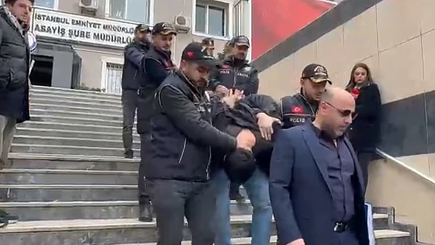 Çöp konteynerinde kadın cesedinin 3 zanlısı adliyede