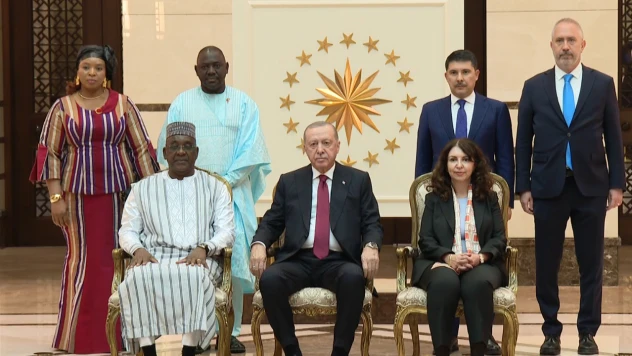 Cumhurbaşkanı Erdoğan, 5 ülkenin büyükelçisini kabul etti