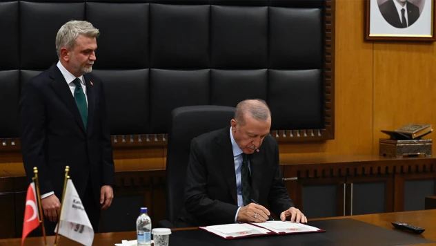 Cumhurbaşkanı Erdoğan, Büyükşehir Belediyesini ziyaret etti