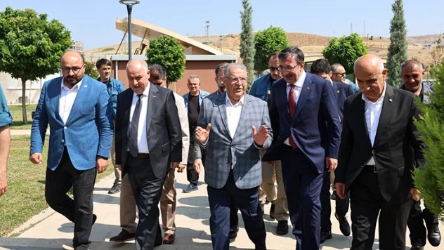 Cumhurbaşkanı Yardımcısı Yılmaz, EXPO 2023'ü ziyaret etti