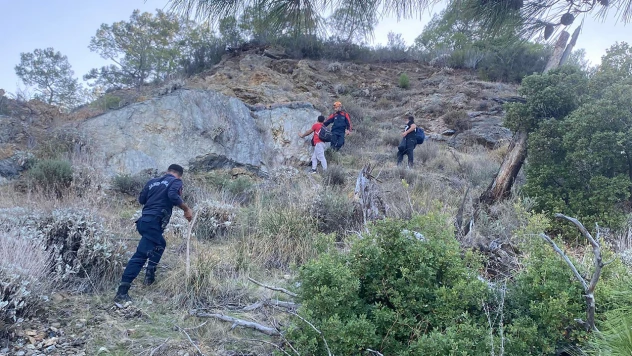 Dağda mahsur kalan kişi kurtarıldı