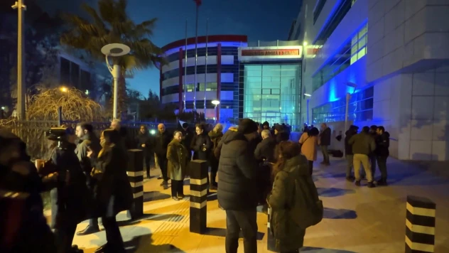 Depremde 72 kişinin öldüğü 6 kamu görevlisi davasında karar açıklandı