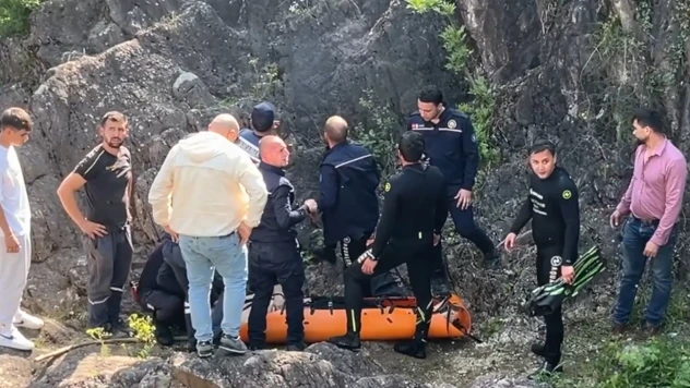 Dereye giren çocuk boğuldu