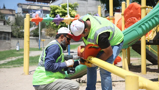 Dulkadiroğlu'nda park ve bahçeler yaza hazır