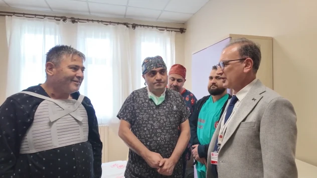 ECMO cihazı destekli ameliyatla 60 yaşındaki kalp hastası sağlığına kavuştu
