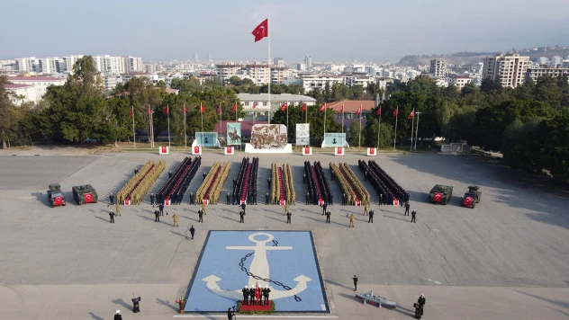 Eğitimlerini tamamlayan 1279 acemi er yemin etti