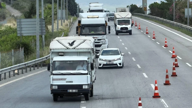 Ehliyetsize 200 bin TL ceza, kırmızı ışıkta ısrar eden yandı!