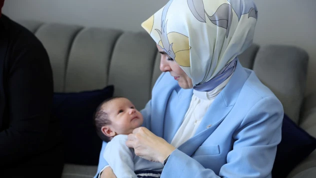 Ekim ayı doğum yardımı ödemeleri annelerin hesaplarına yatırıldı