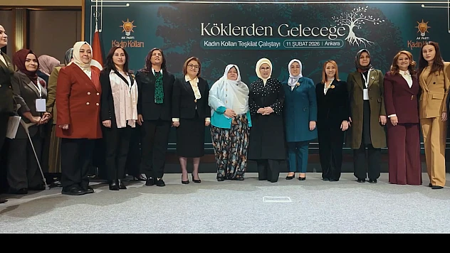 Emine Erdoğan'dan AK Parti'nin Köklerden Geleceğe Kadın Kolları Teşkilat Çalıştayı paylaşımı