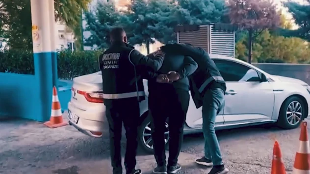 FETÖ'ye yönelik operasyonlarda 81 şüpheli yakalandı