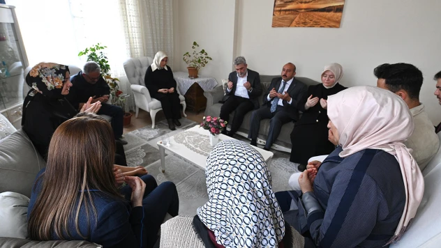 Fırat Görgel'den duygulandıran ziyaret