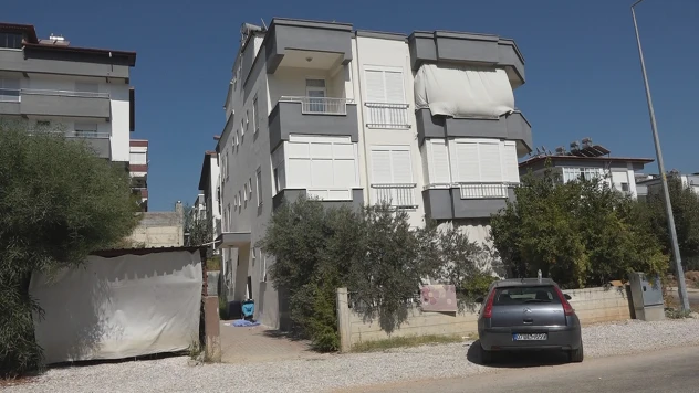 Futbol antrenörü evinin bahçesinde ölü bulundu