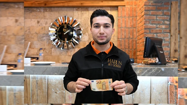 Garsona verdiği bahşişi bir gün sonra geri istedi