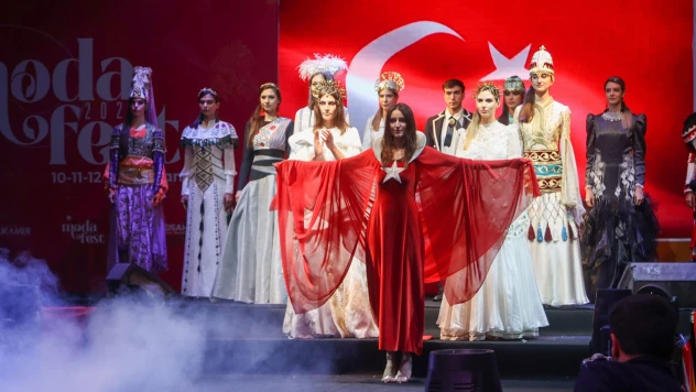 Geçmiş ve gelecek arasında köprü