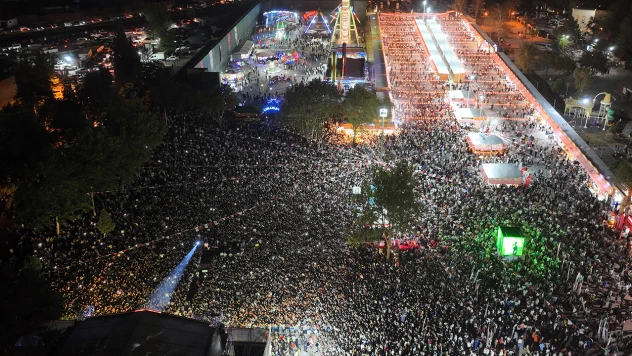 Geleneksel Ağustos Fuarı 2,5 milyon kişiye kapılarını açtı